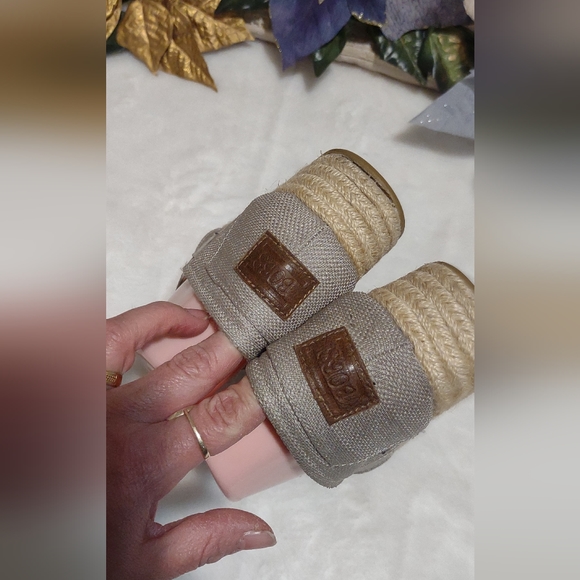 Skechers shoes for women size 9 - Picture 3 of 6